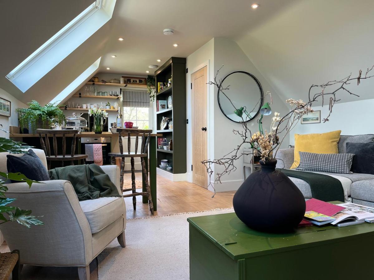 Pear Tree Loft Apartment Lacock Exterior photo